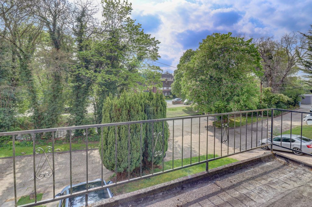 Property photo 1 of 15 Picture No. 30
