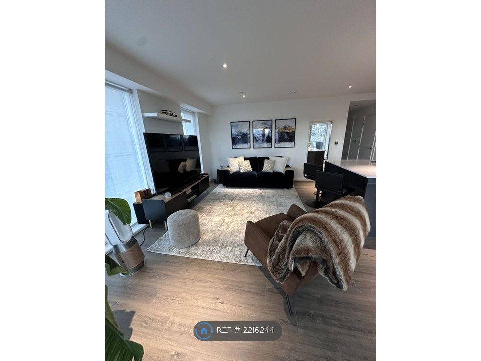 Property photo 1 of 6 Living Room