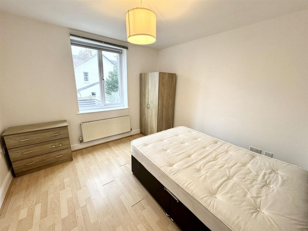 Property photo 3 of 5 5d4Bc59E-79B3-4c3F-9dc5-46Df1d74327c.Jpg