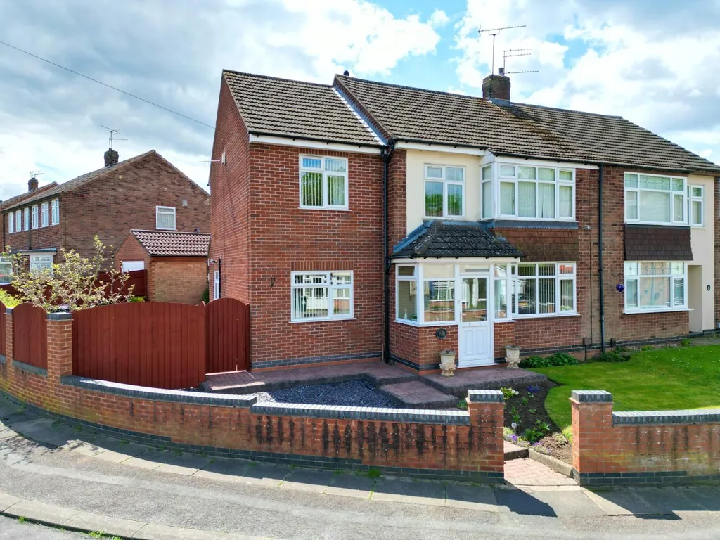 House in Coventry, Manor Farm Estate - View 3