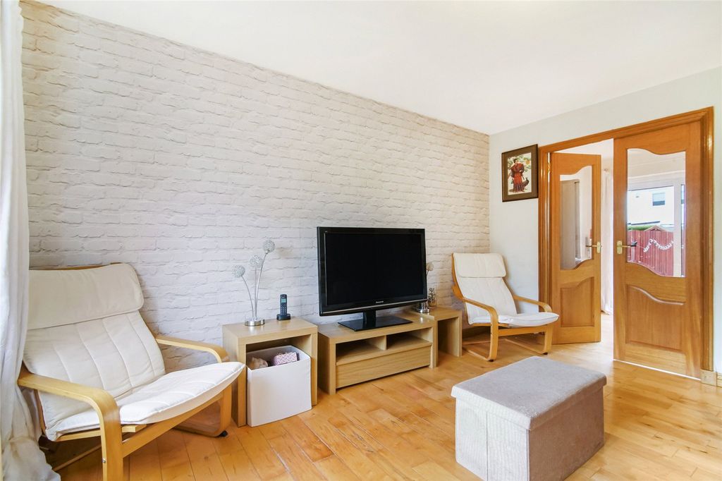 Property photo 3 of 16 Picture No. 06