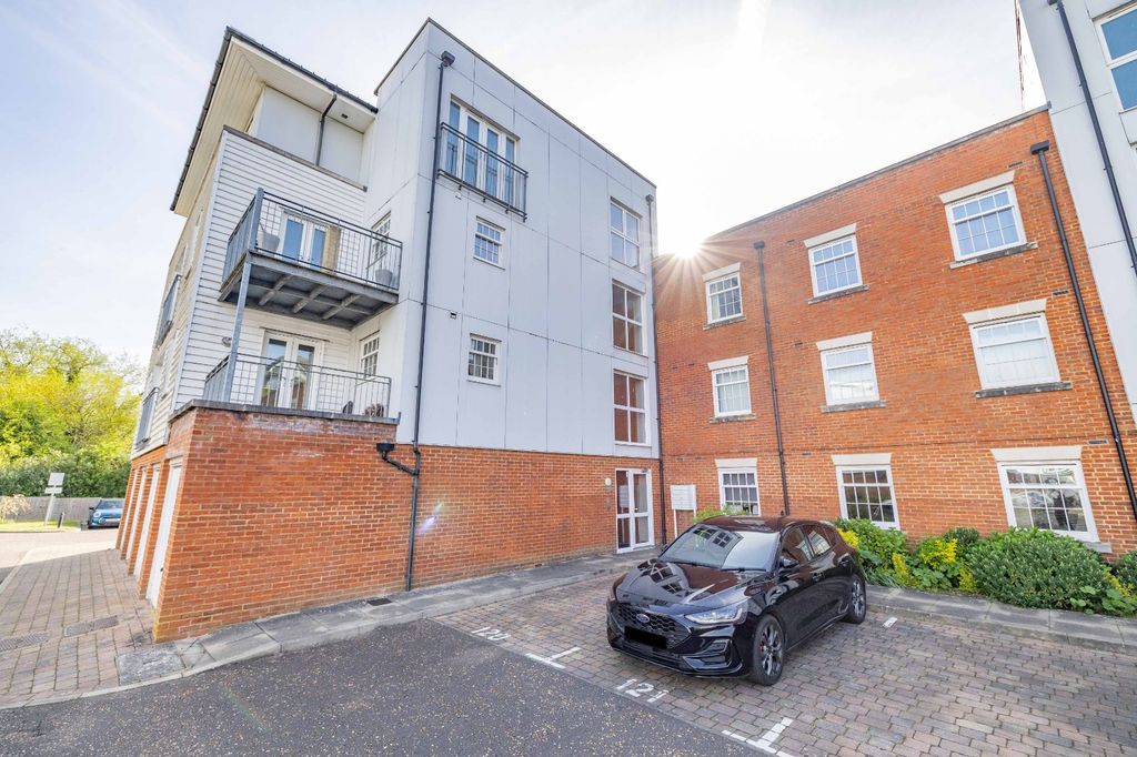 Property photo 1 of 12 Picture 1