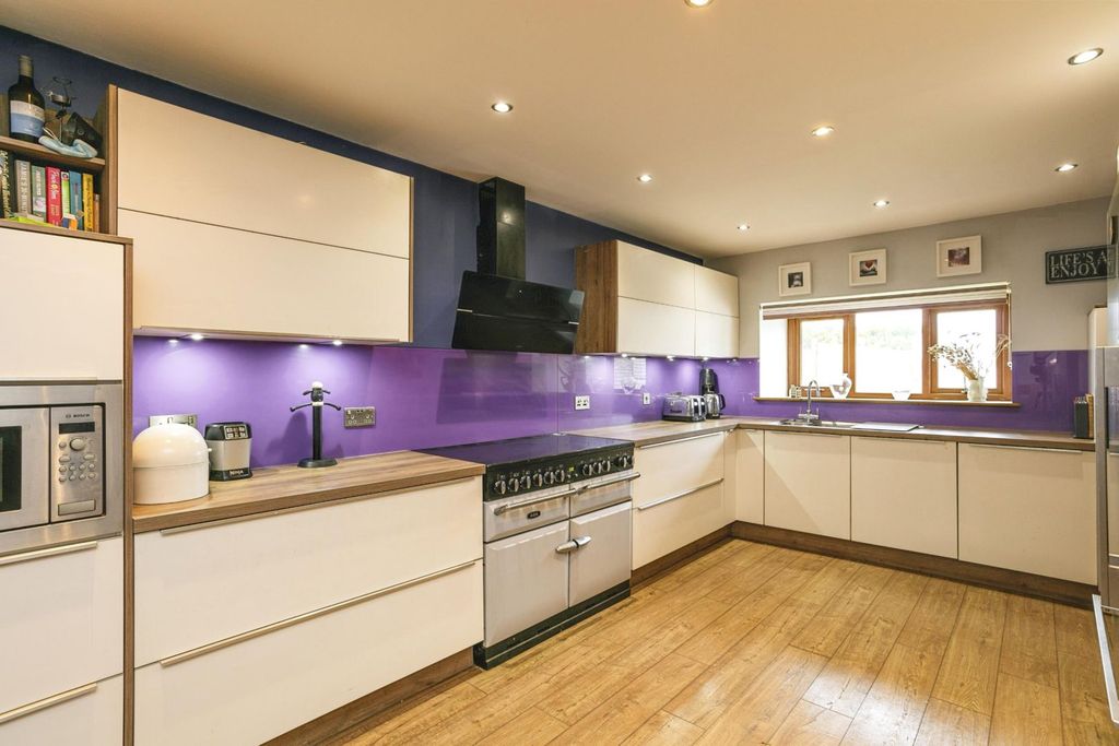 Additional image 17 of 6 bed detached house for saleSouth Linn, Peterculter AB14