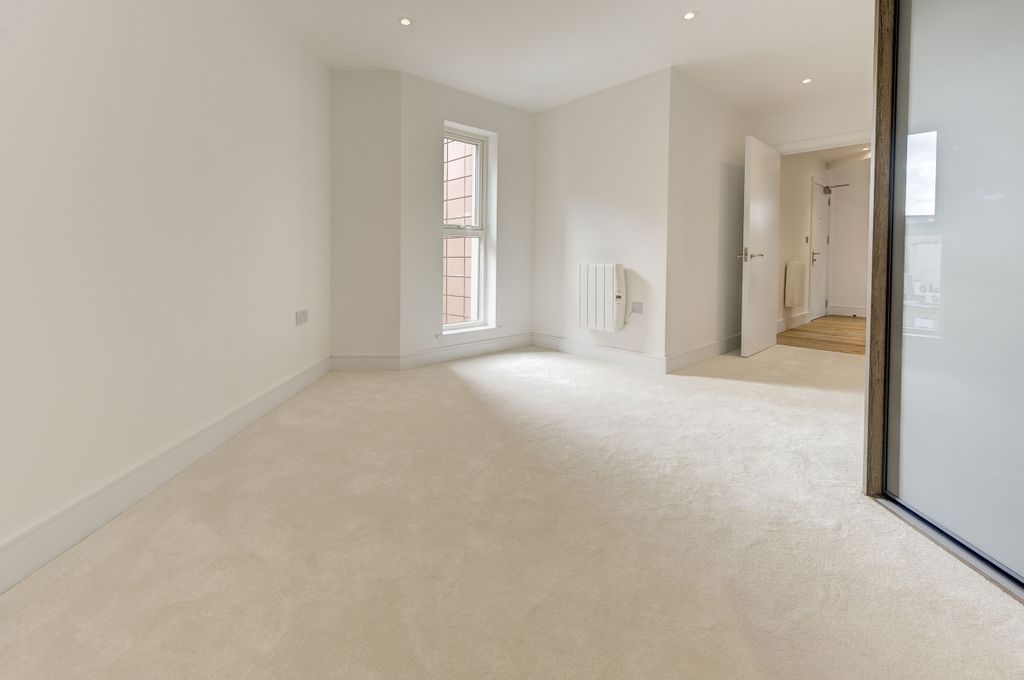 Property photo 3 of 10 67 Drovers Way Al...