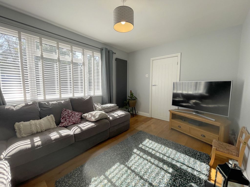 Property photo 2 of 21