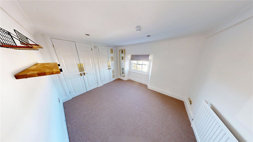 Property photo 3 of 6 Picture No. 01