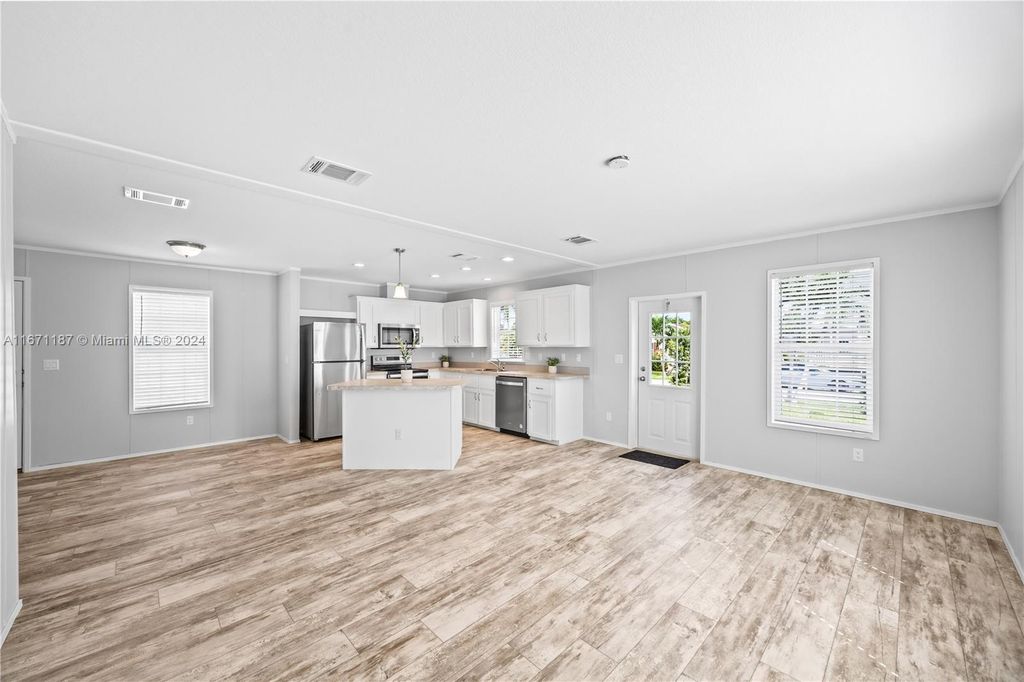 Property photo 2 of 16 <Alttext/>