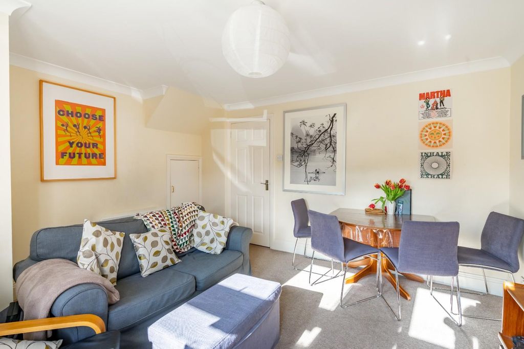 Property photo 2 of 15 9Es-3.Jpg