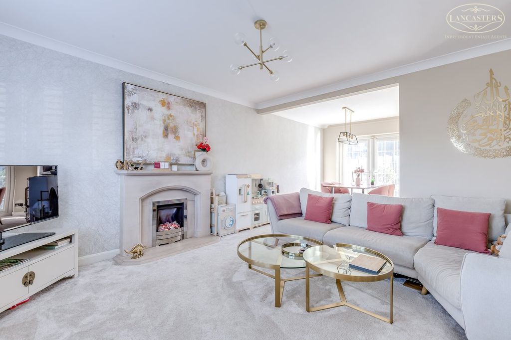 Property photo 2 of 17 Reception Room