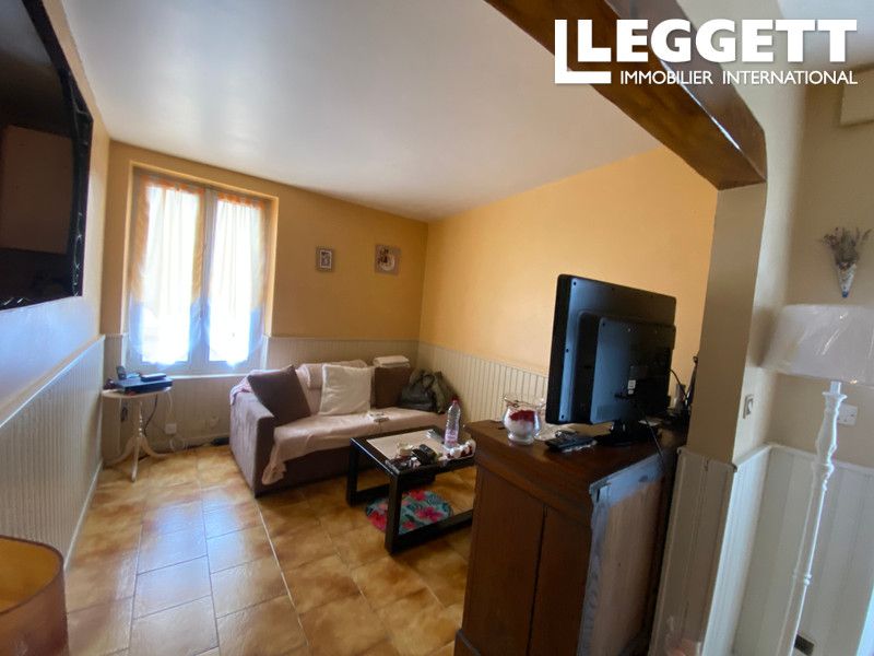 Property photo 3 of 10