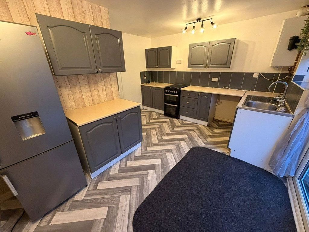 Property photo 2 of 12 Picture No. 07