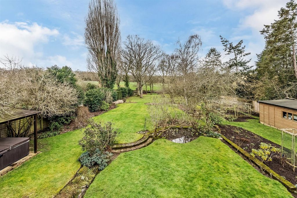 Property photo 2 of 19 40.Jpg