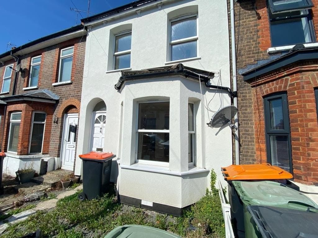 Property photo 1 of 11 Front