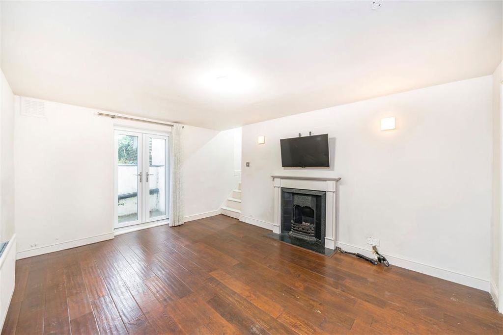 Property photo 2 of 6