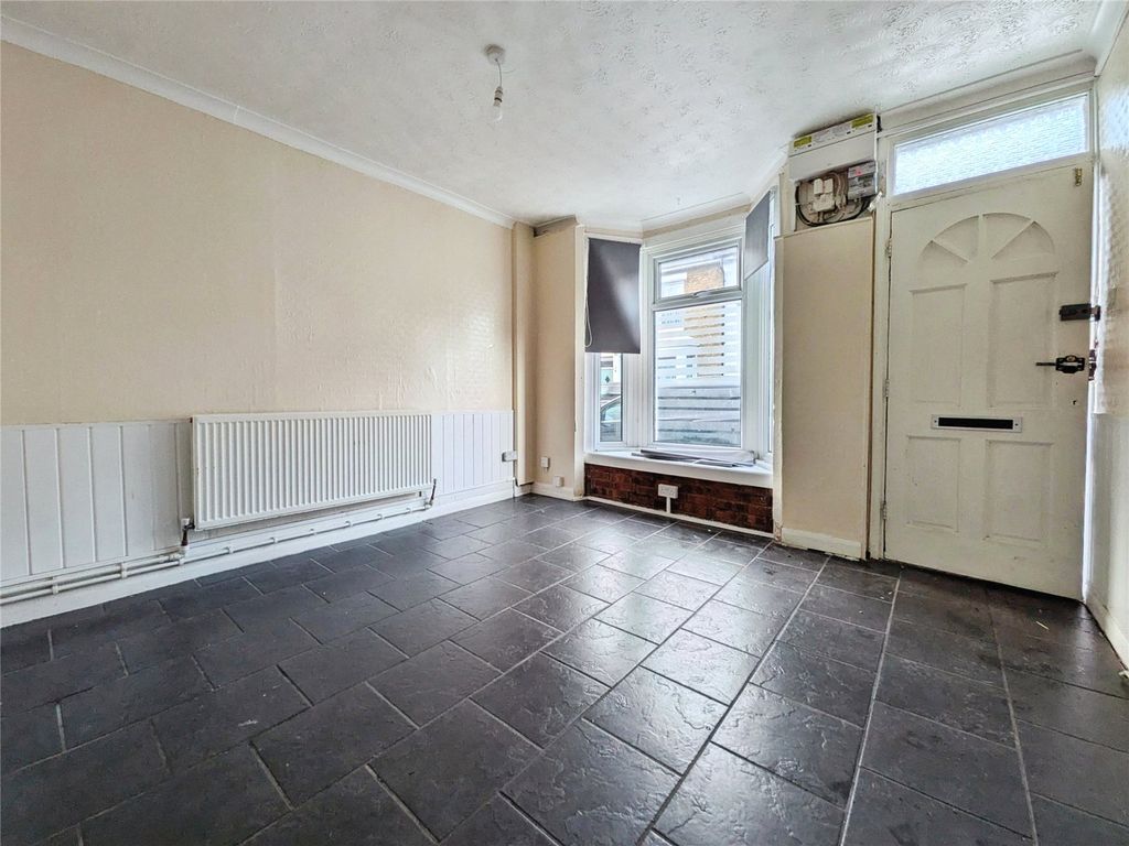 Property photo 2 of 11 Picture No. 04