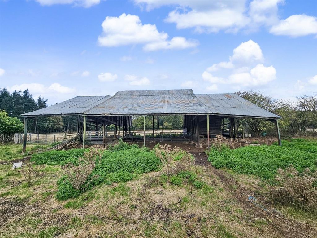 Property photo 2 of 11 B.Jpeg