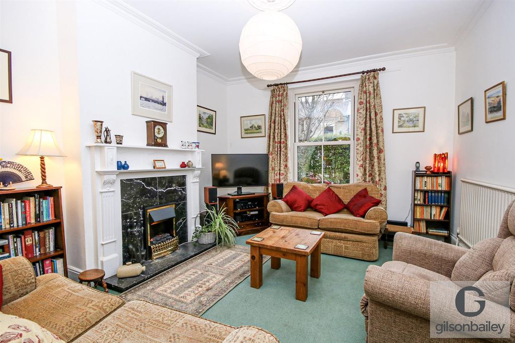 Property photo 2 of 35 27-Img_2488.Jpg