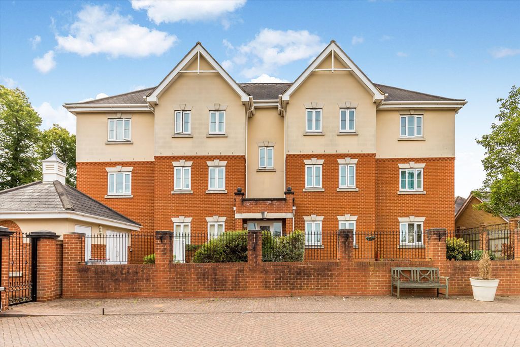 Property photo 1 of 8 Image