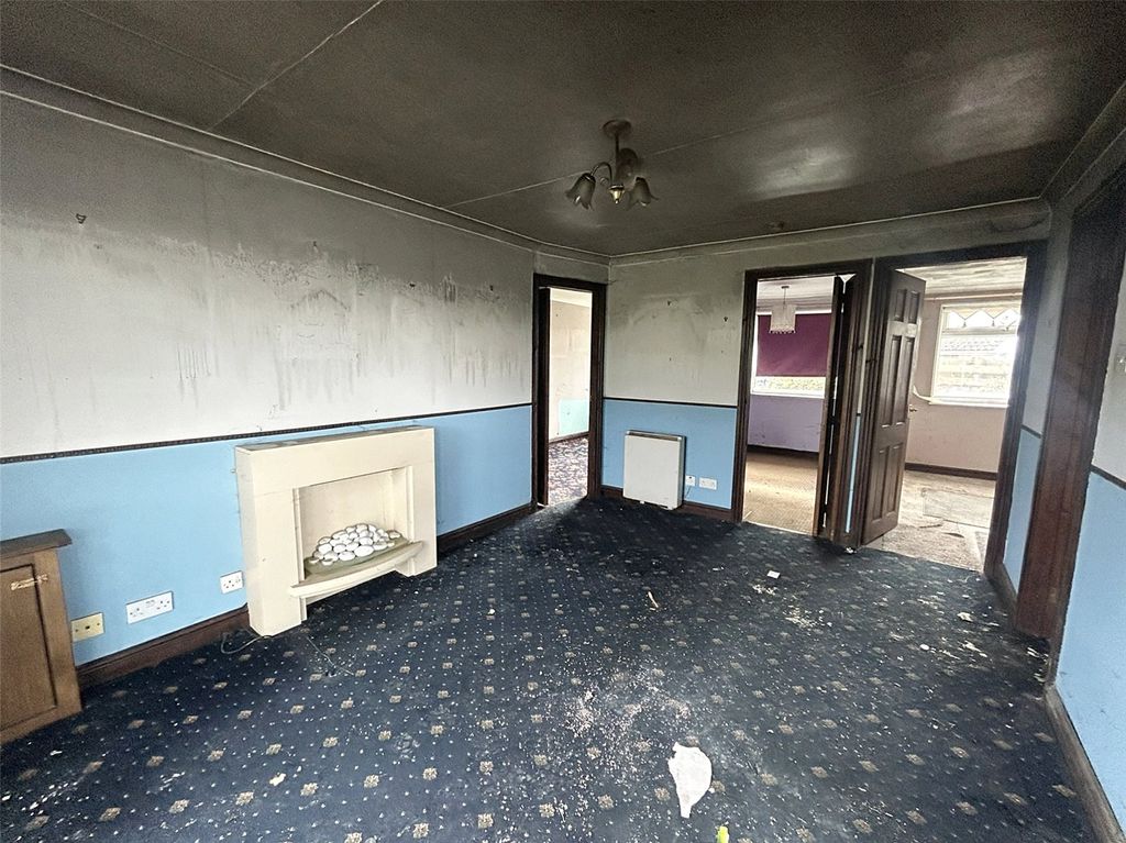 Property photo 2 of 14 Picture No. 10