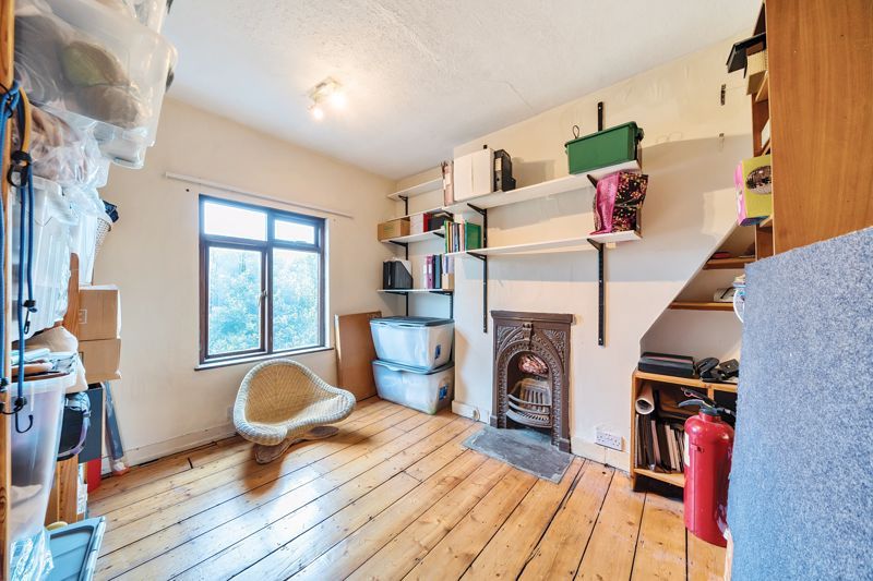Property photo 2 of 12 Photo 6