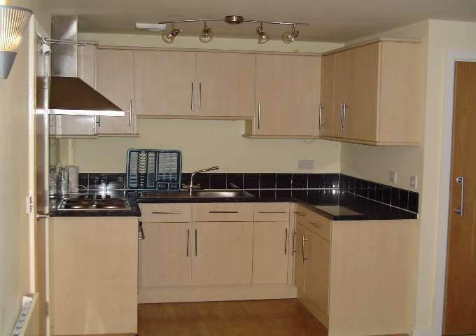 Property photo 2 of 6 Kitchen