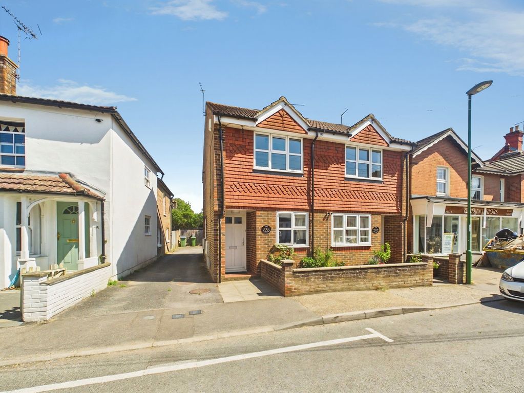 Property photo 1 of 9