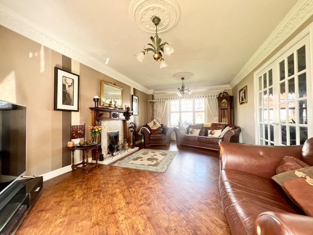 Property photo 3 of 23 Bellfield 20.Jpg