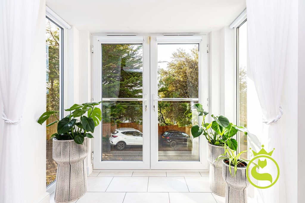 Property photo 3 of 26