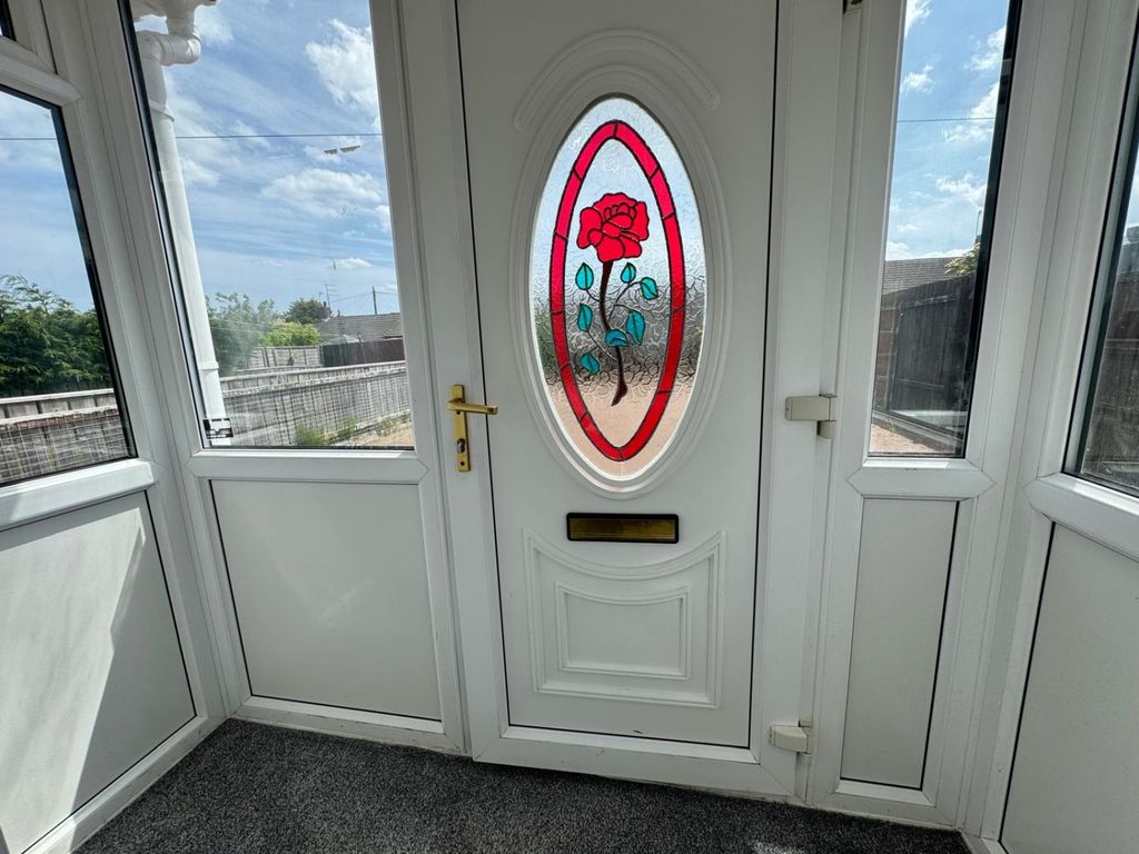 Property photo 2 of 12 F90F48Cb-7Cff-47Bc-B596-11950B7c1d37