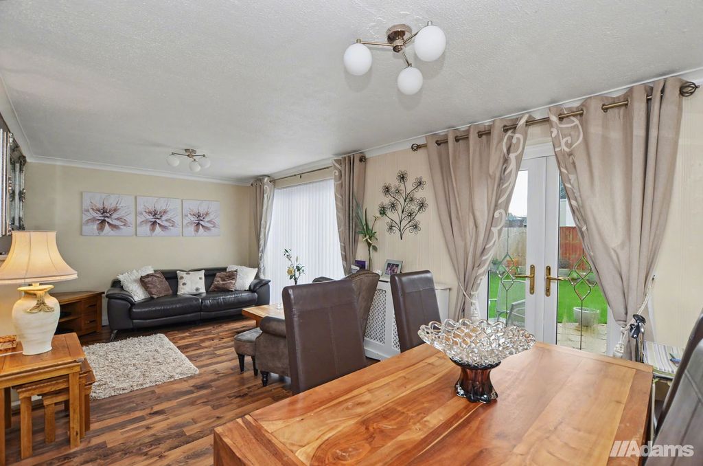 Property photo 2 of 23