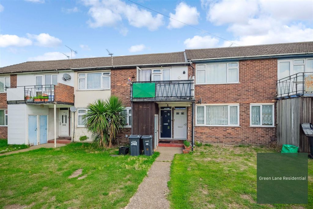 Property photo 1 of 9 348 Chadwell Heath-12.Jpg