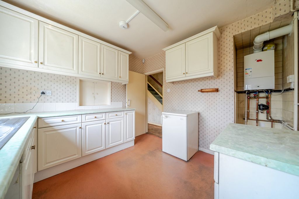 Property photo 2 of 23 Kitchen