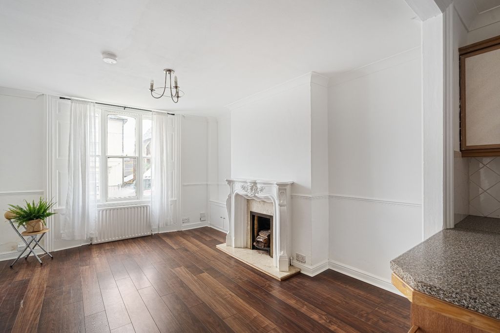 Property photo 2 of 10 3602914