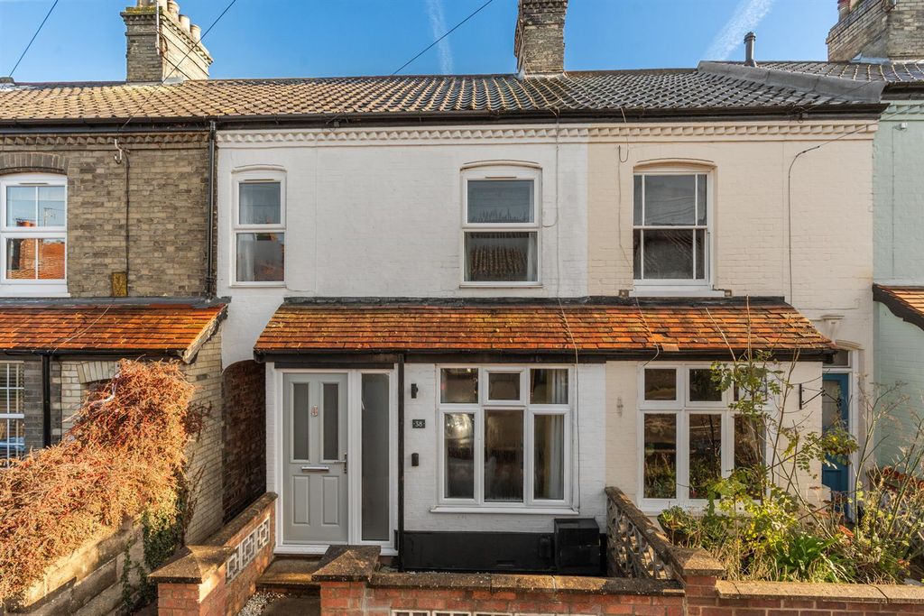 Property photo 1 of 25 38Turnerrd-001.Jpg