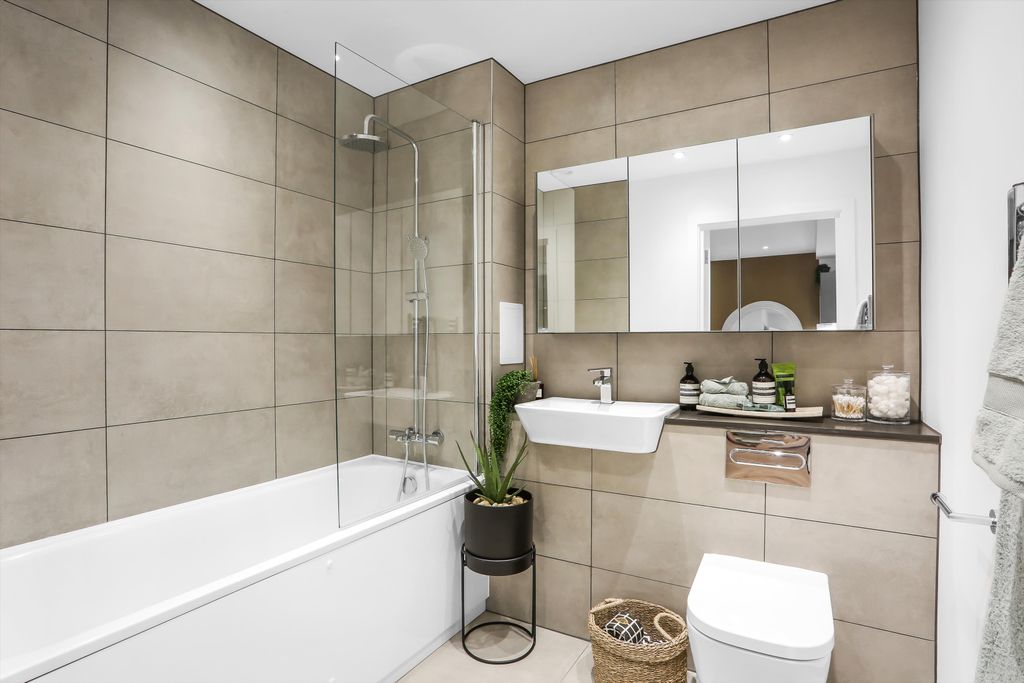 Property photo 3 of 14 Image