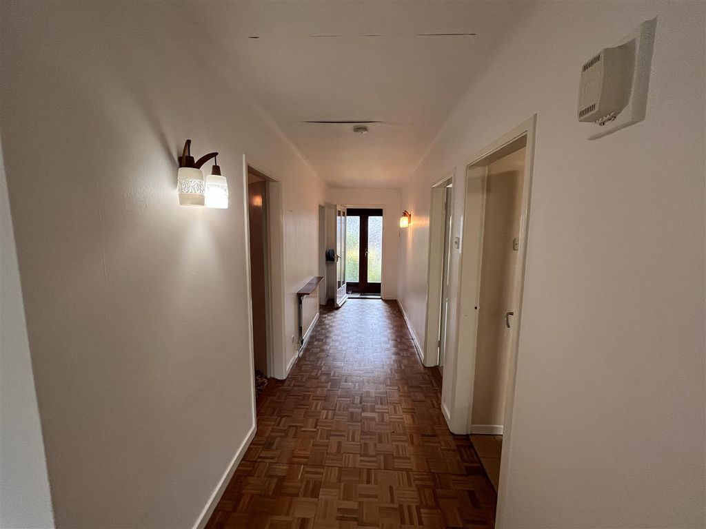 Property photo 3 of 13 Img_9781.Jpg