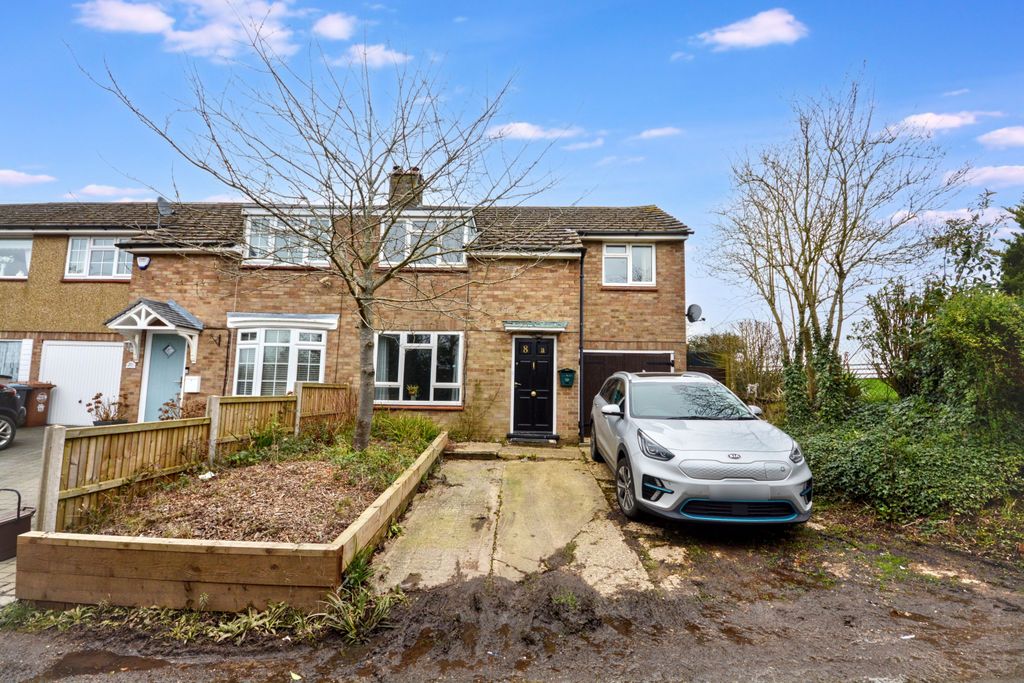 Property photo 1 of 16 8A Long Lane, Aston End, Nr Stevenage, Hertfordshire Sg2 7Hg