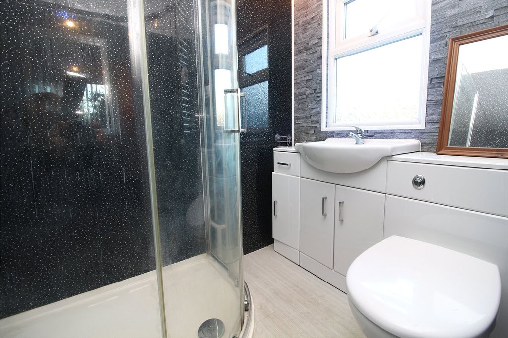 Property photo 3 of 12 Picture No. 14