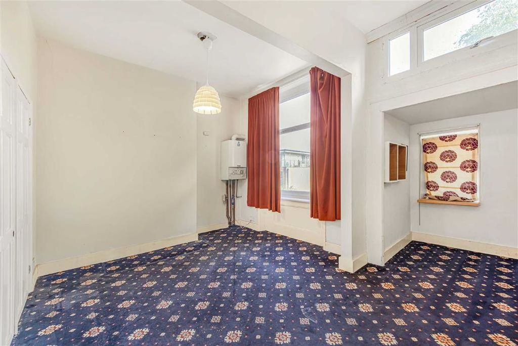 Property photo 3 of 4
