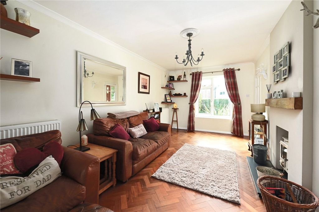 Property photo 2 of 21 Picture No. 14
