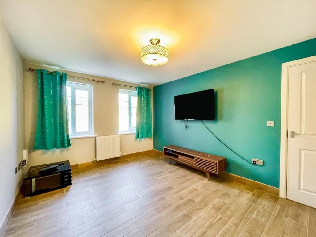 Property photo 3 of 13 Image 3