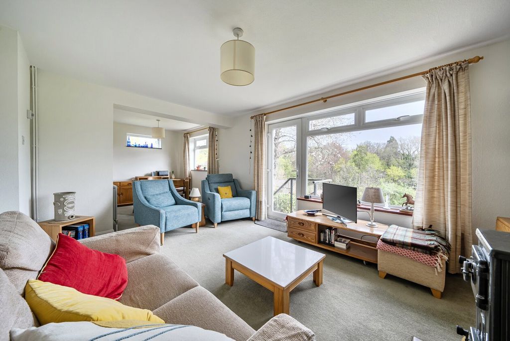 Property photo 3 of 18 Picture No. 06