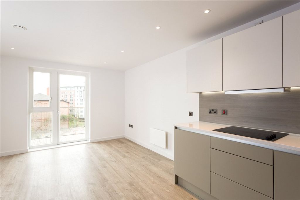 Property photo 3 of 8 Picture No. 09