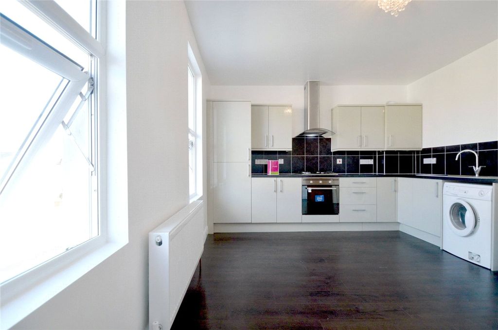 Property photo 3 of 11 Picture No. 09