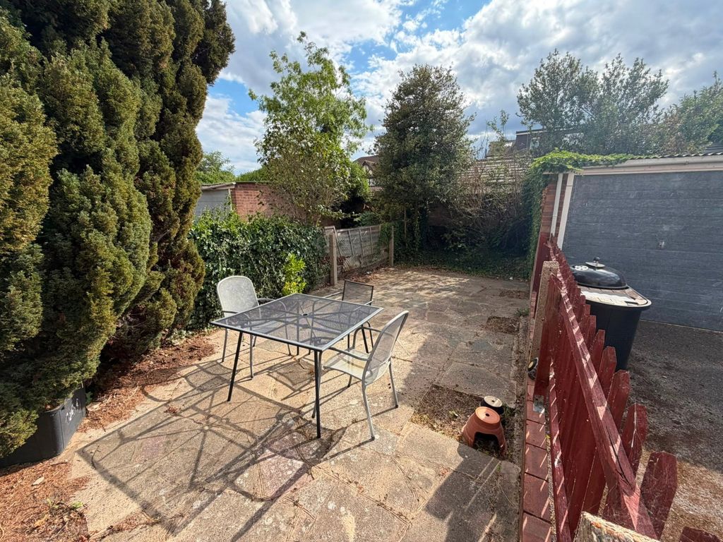 Property photo 3 of 12