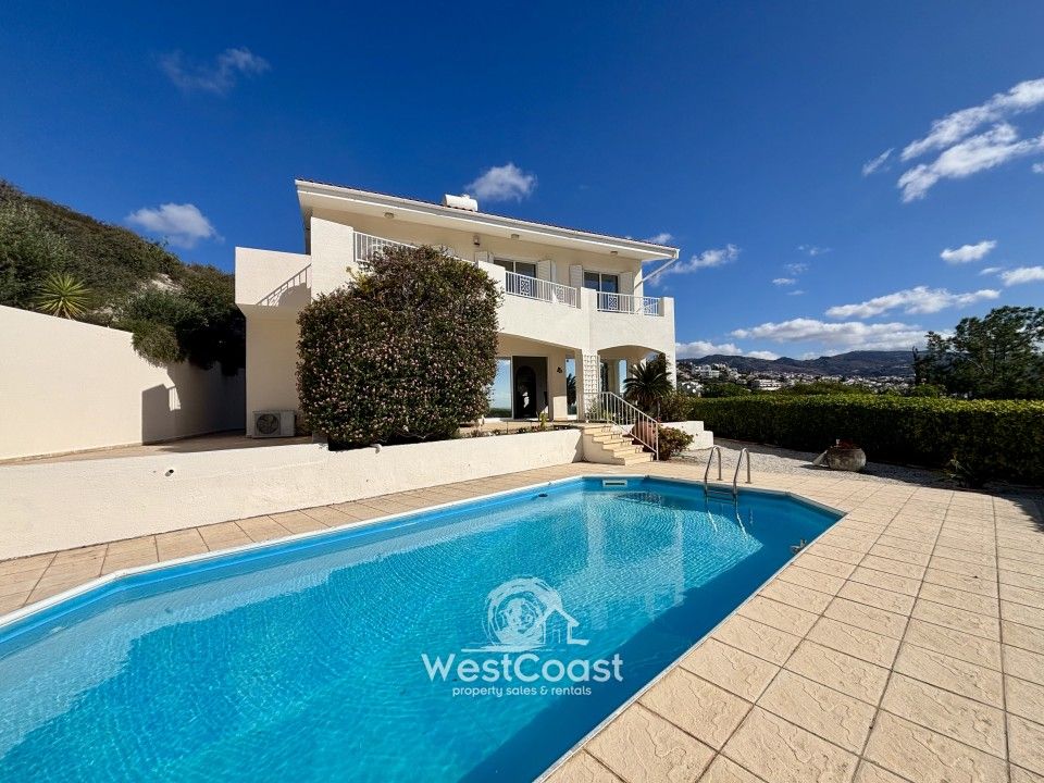 Property photo 1 of 36