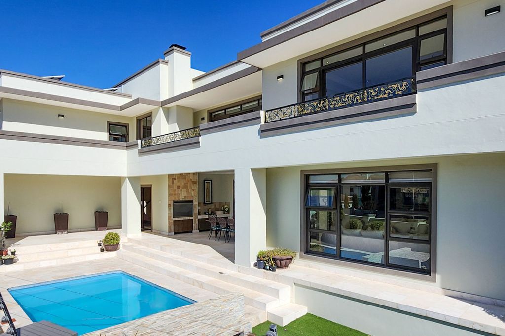 Property photo 1 of 53 1TV1689712