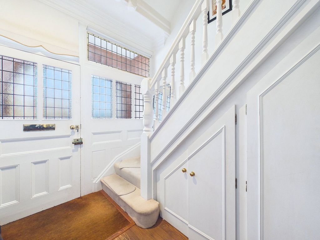 Property photo 2 of 23