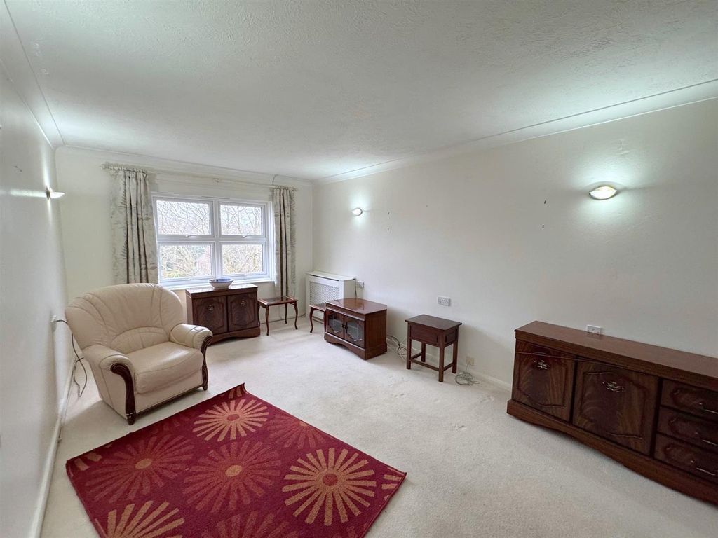 Property photo 2 of 9 44Fafairloun2.Jpg