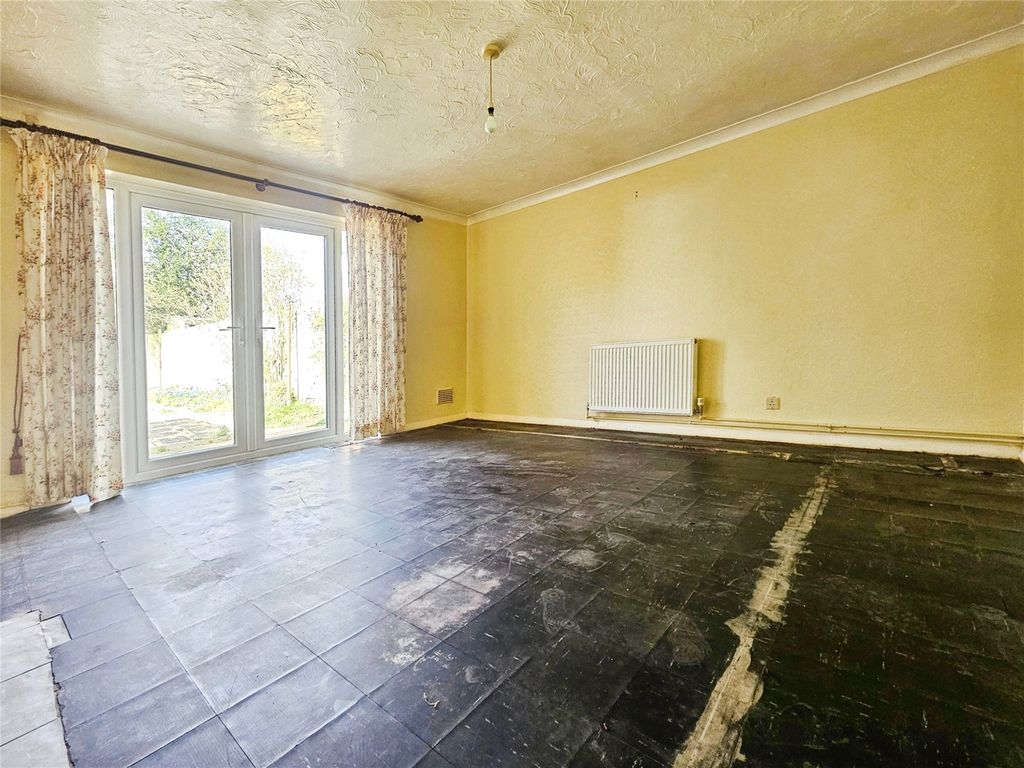 Property photo 3 of 14 Picture No. 11